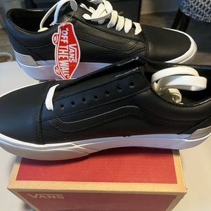 NWT Vans Old Skool Stacked Shiny White/Black shoes